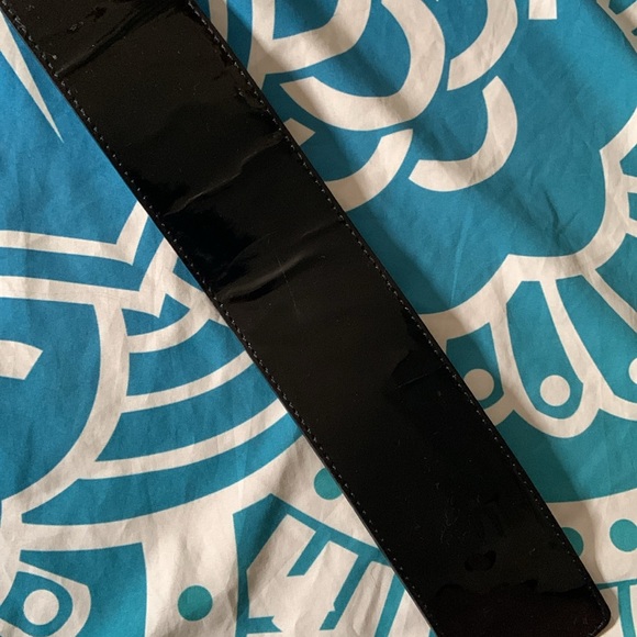 Banana Republic patent leather wide belt size medium. Black - Picture 2 of 10
